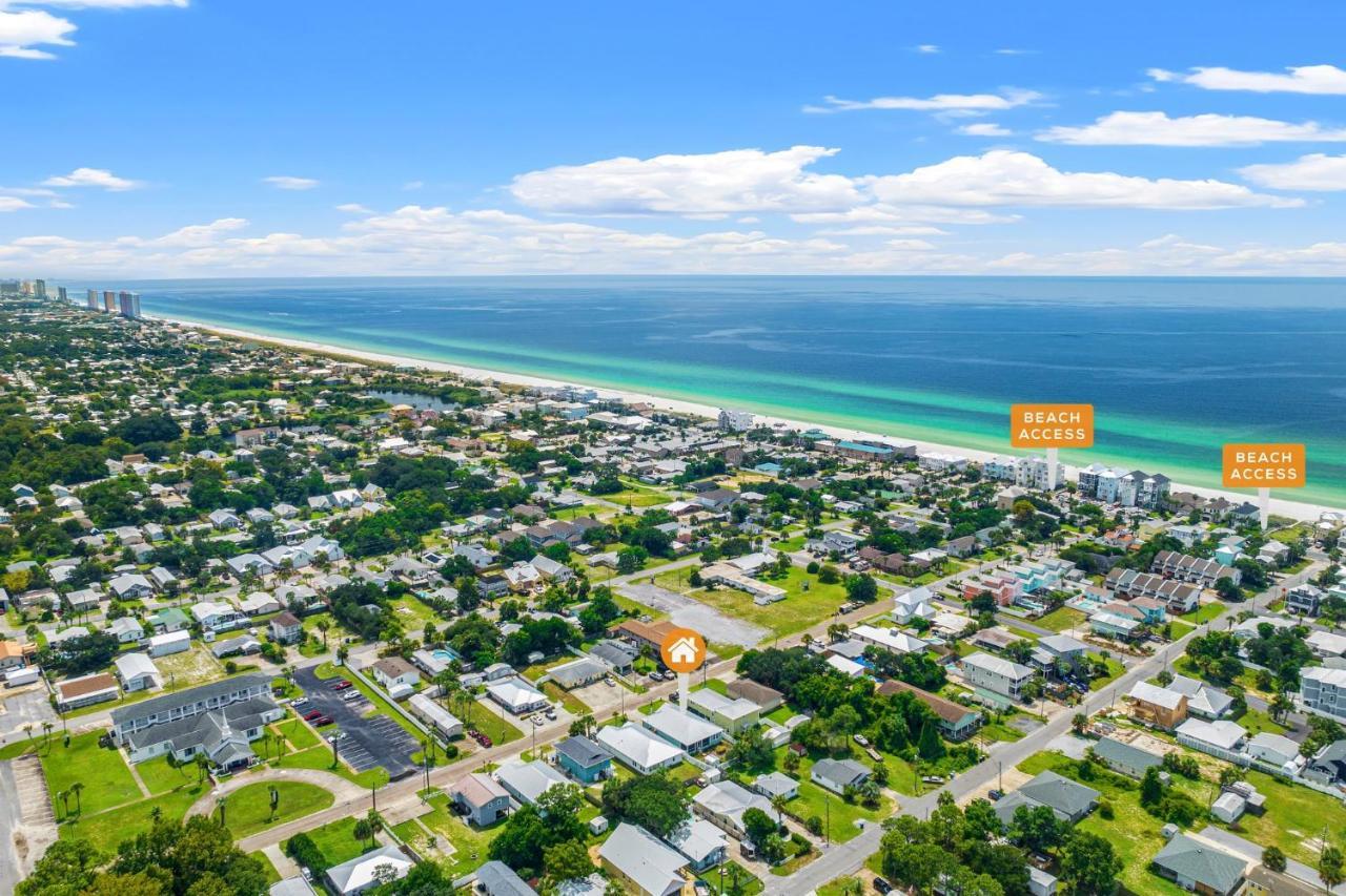 Charming Retreat, A Short Walk To Laguna Beach, With For 10! Holiday home Panama City Beach