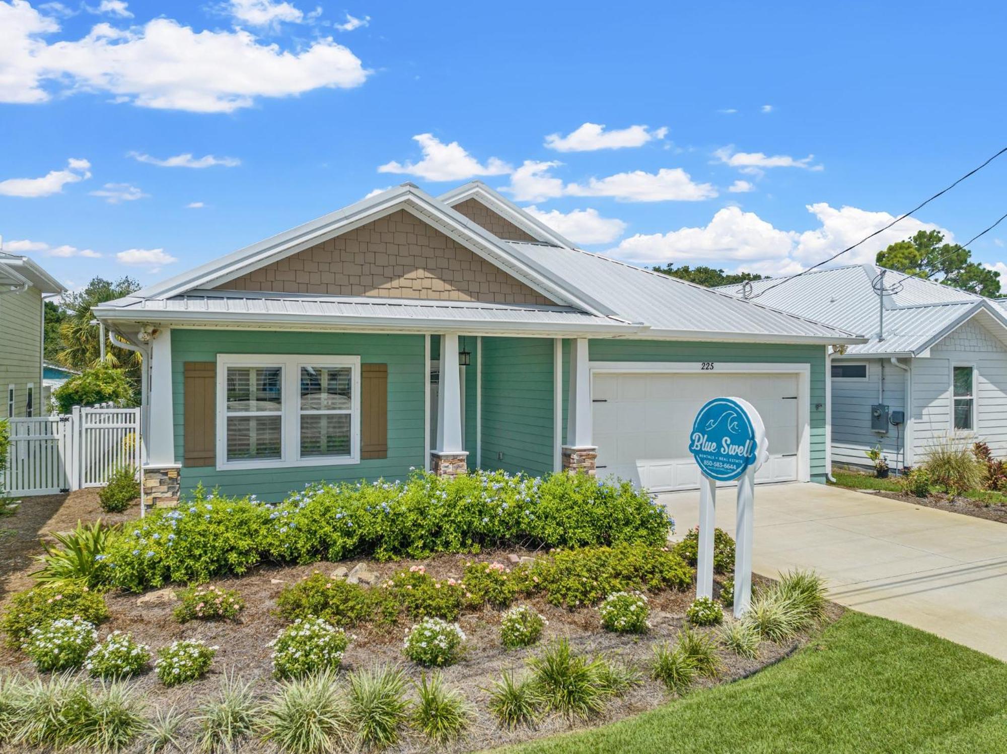 Charming Retreat, A Short Walk To Laguna Beach, With For 10!