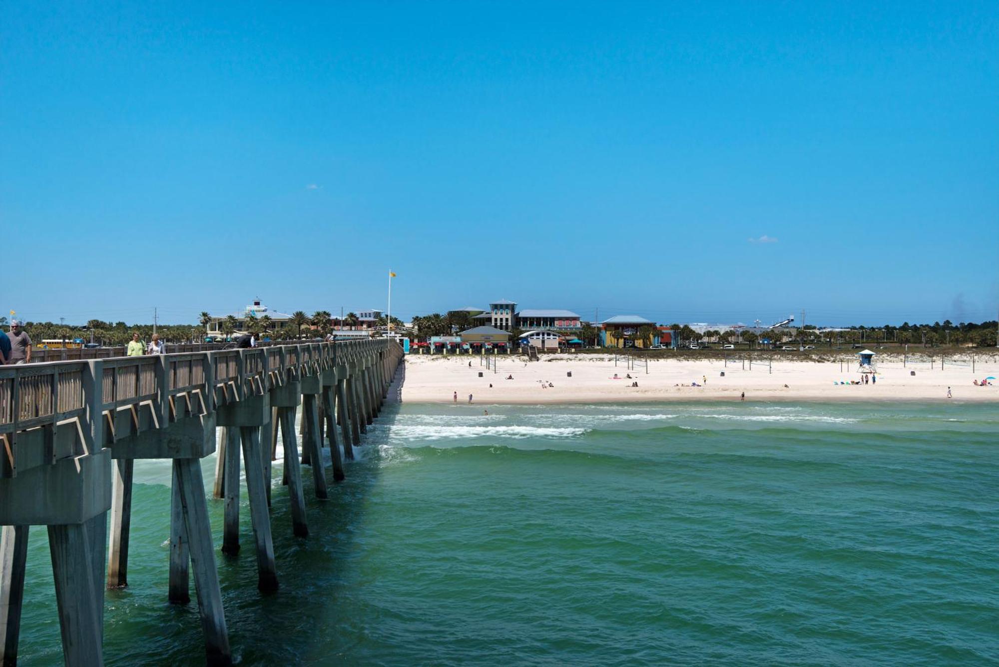Charming Retreat, A Short Walk To Laguna Beach, With For 10! * Panama City Beach