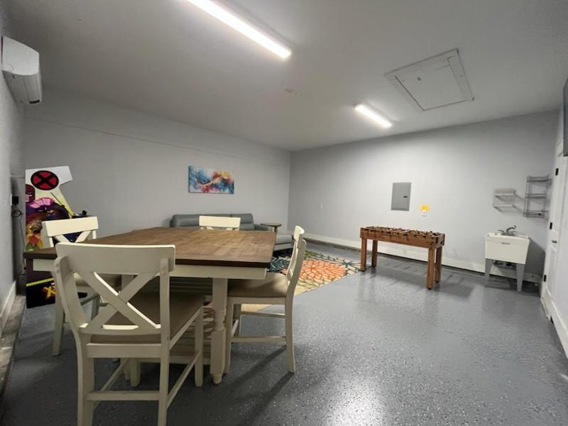 Charming Retreat, A Short Walk To Laguna Beach, With For 10! * Panama City Beach